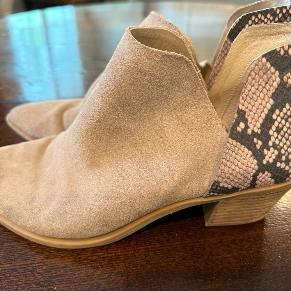 Dolce Vita Tan Ankle Booties with V-Cut Opening